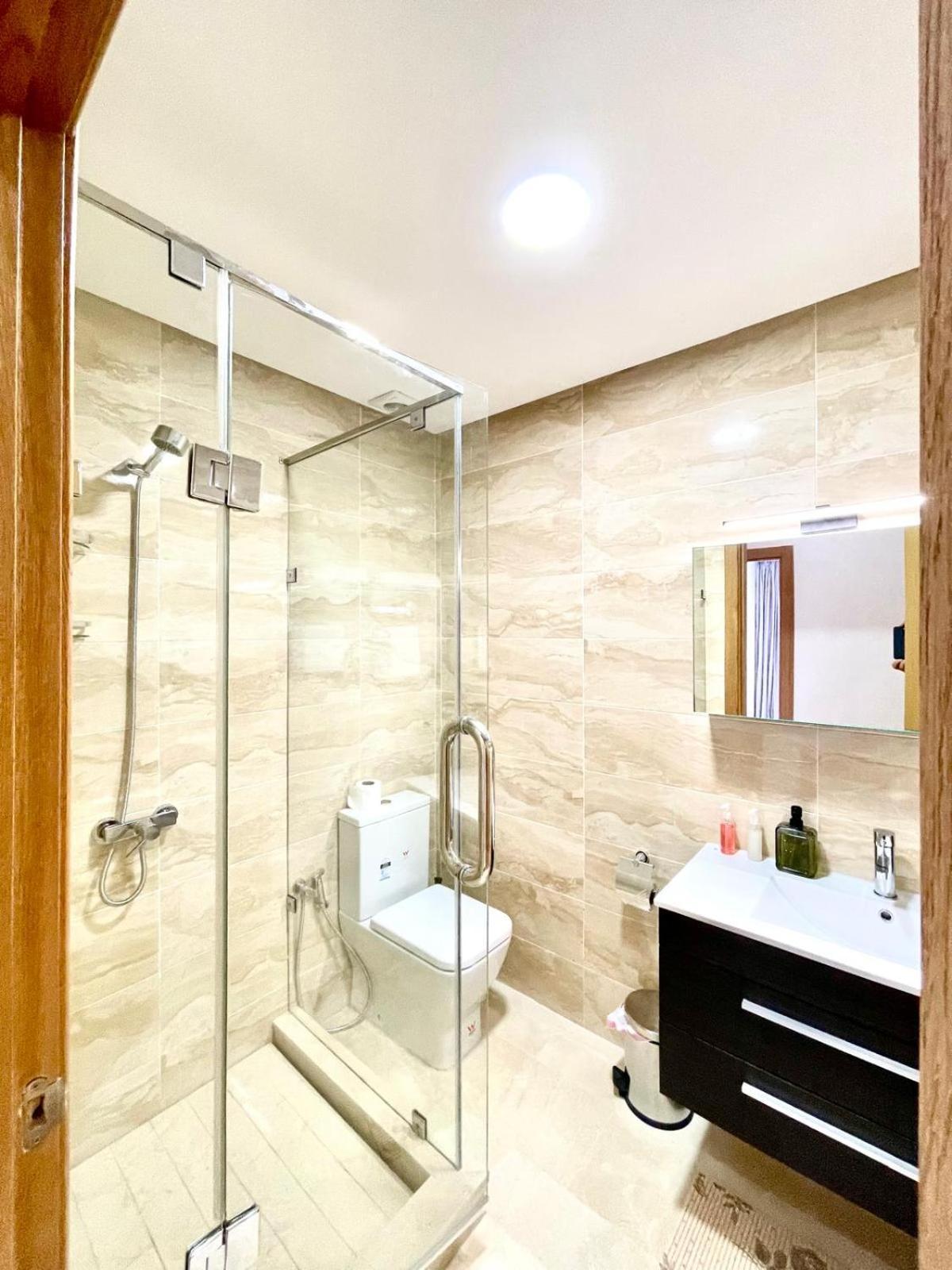 Modern Elegance With Sea Views In Central Tangier - Steps To Beach, Train And Attractions! Tânger Exterior foto